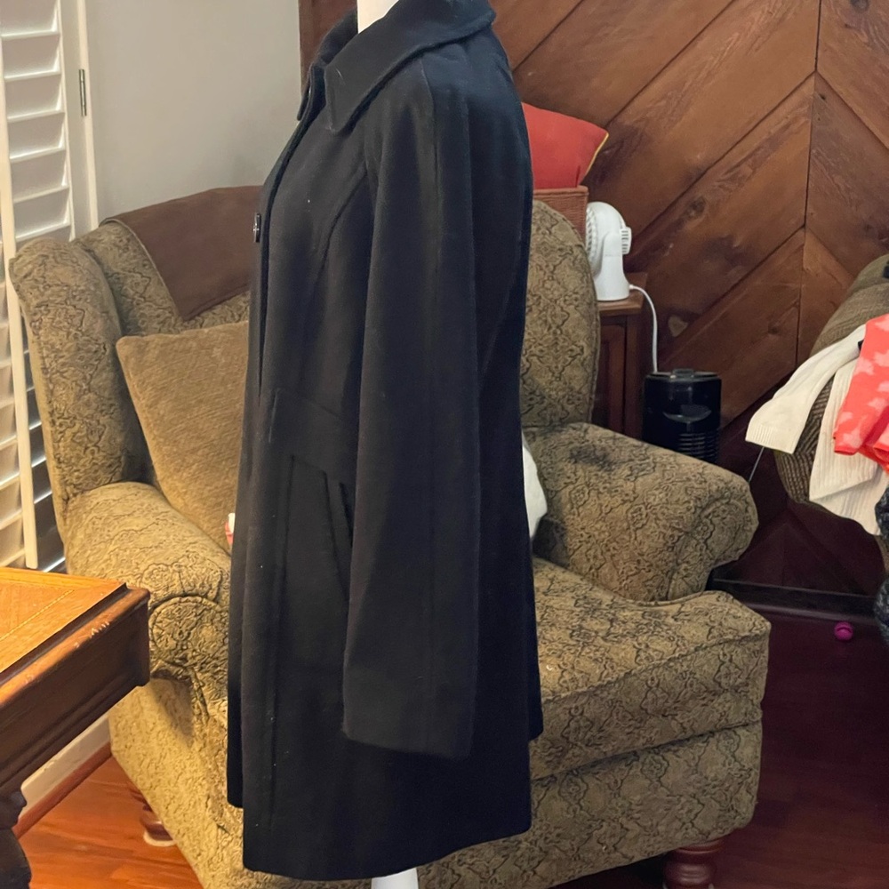 LONDON FOG Black Wool Collared Coat button down size medium slant front pockets - Picture 7 of 13